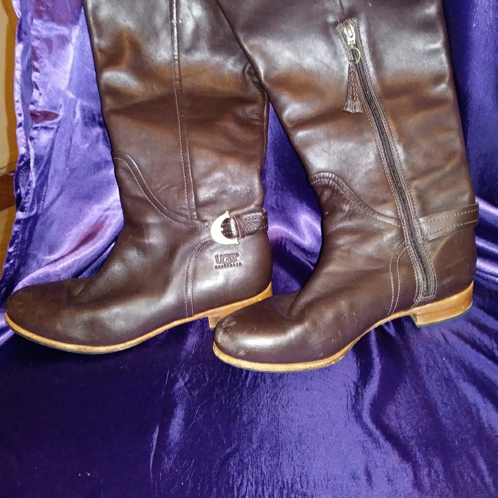 Ugg boots - Picture 3 of 4